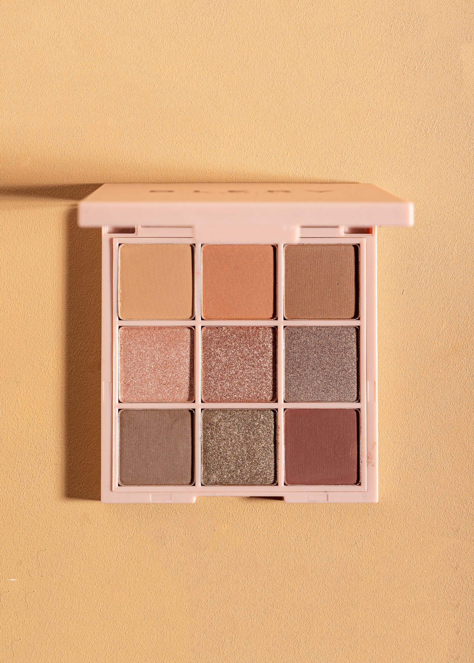 Careys Shadow Palette