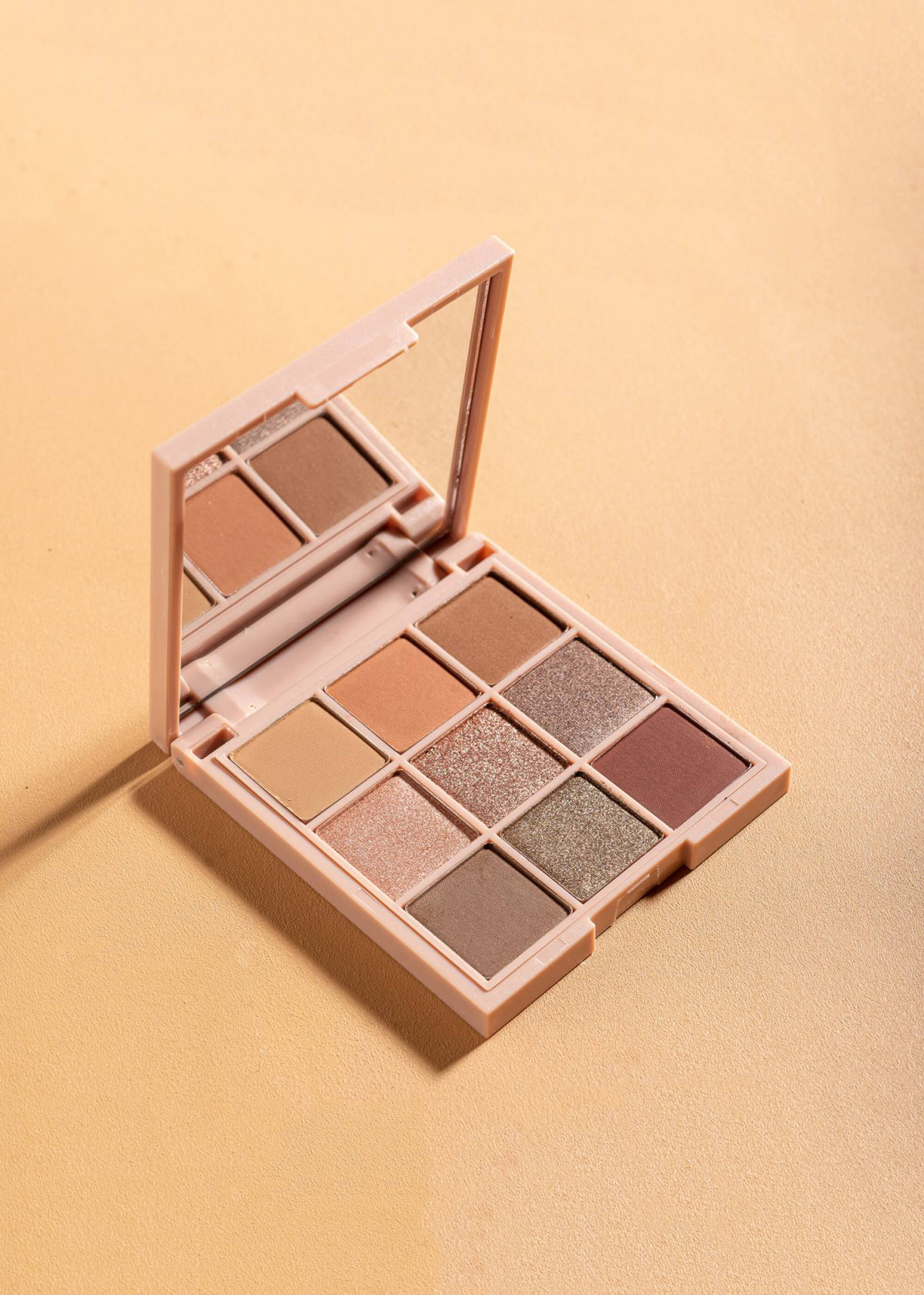 Careys Shadow Palette